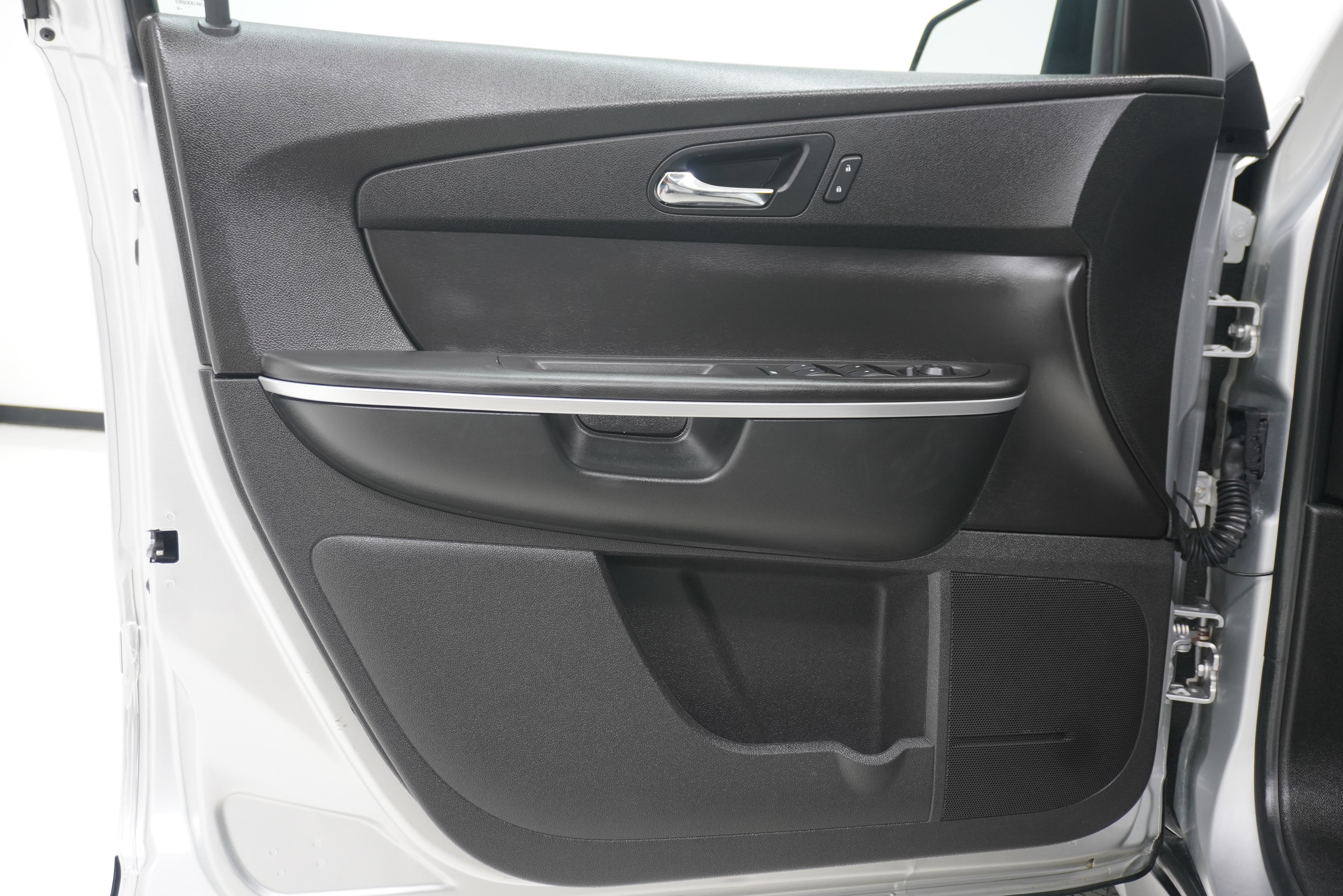 Used 2012 GMC Acadia SL FWD image 16