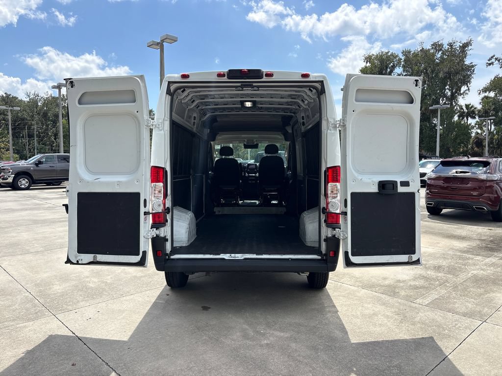 Used 2025 RAM ProMaster 2500 w/ Convenience Group FWD image 29