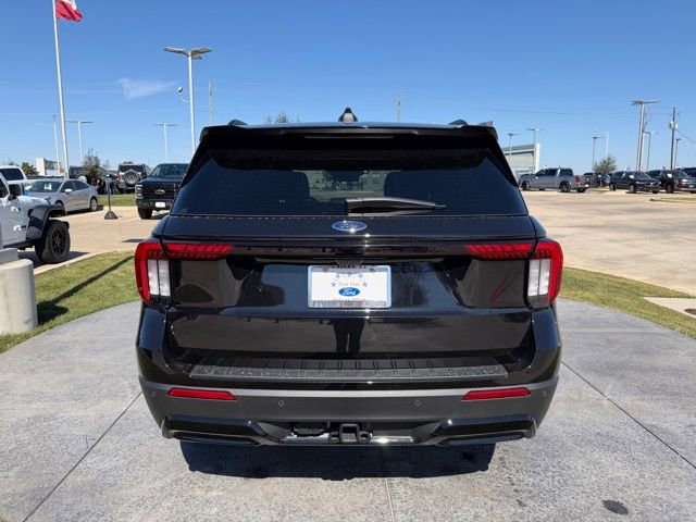 Certified 2026 Ford Explorer ST-Line w/ ST-Line Street Pack image 5