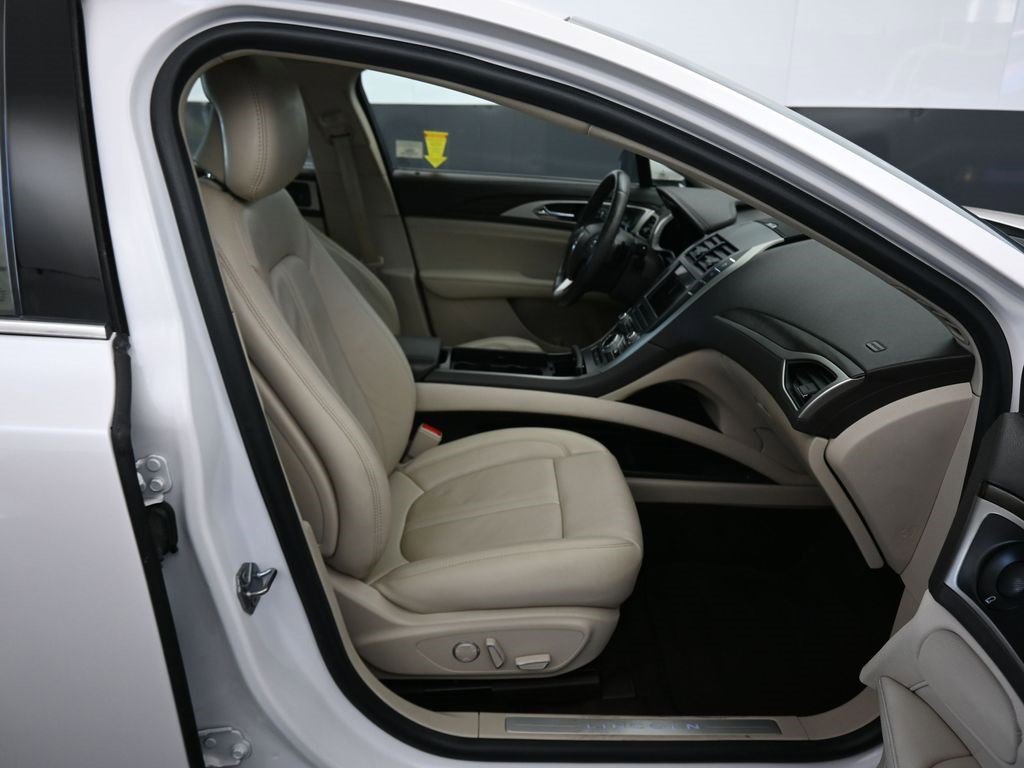 Used 2019 Lincoln MKZ Reserve w/ Reserve Plus Package image 44