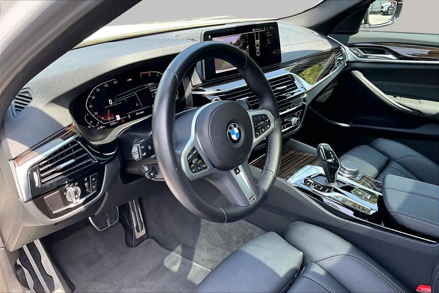 Used 2023 BMW 530i w/ M Sport Package RWD image 17