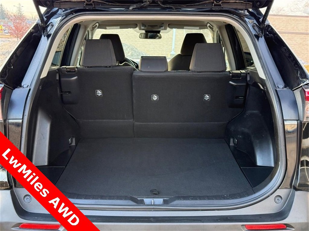 Used 2019 Toyota RAV4 LE w/ All Weather Liner Package image 9