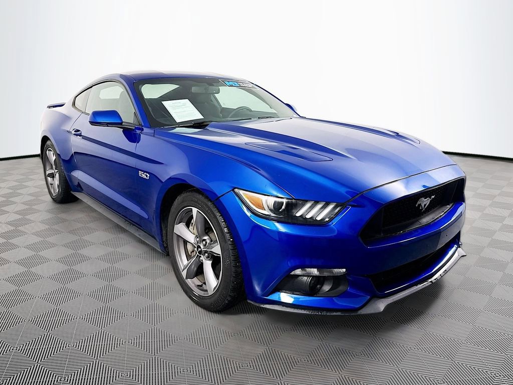 Used 2017 Ford Mustang GT image 3