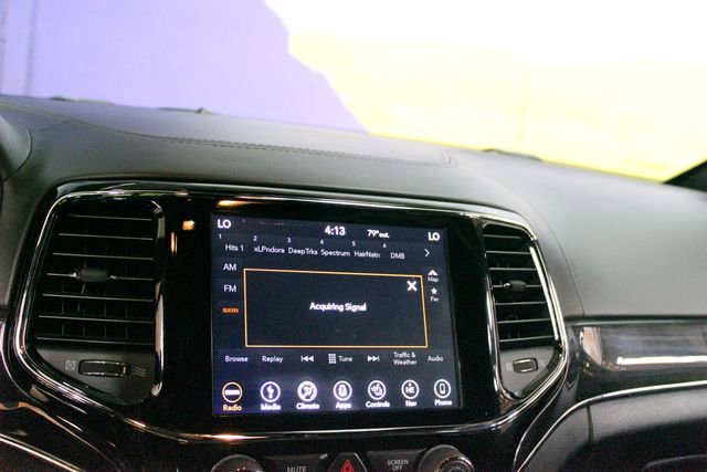 Used 2019 Jeep Grand Cherokee Overland w/ Jeep Active Safety Group AWD/4WD image 21
