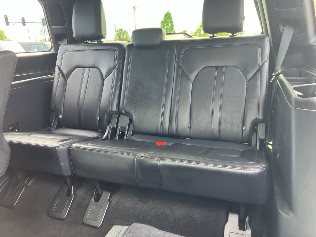 Used 2019 Ford Expedition Limited w/ Equipment Group 302A AWD/4WD image 34
