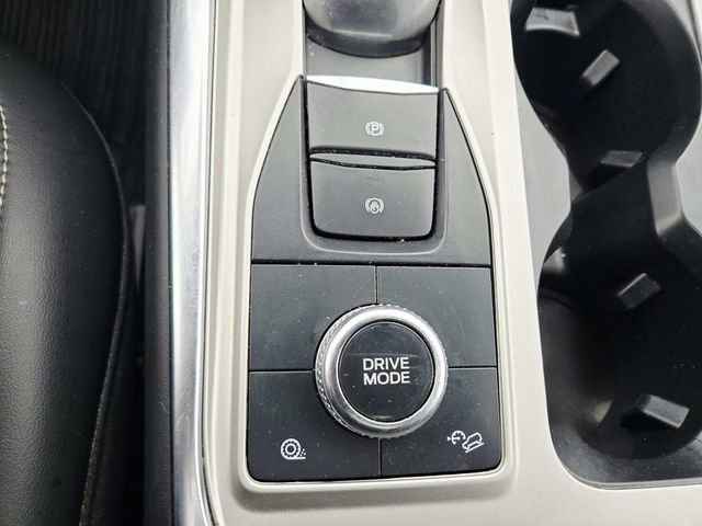 Used 2023 Ford Explorer XLT w/ Equipment Group 202A image 31