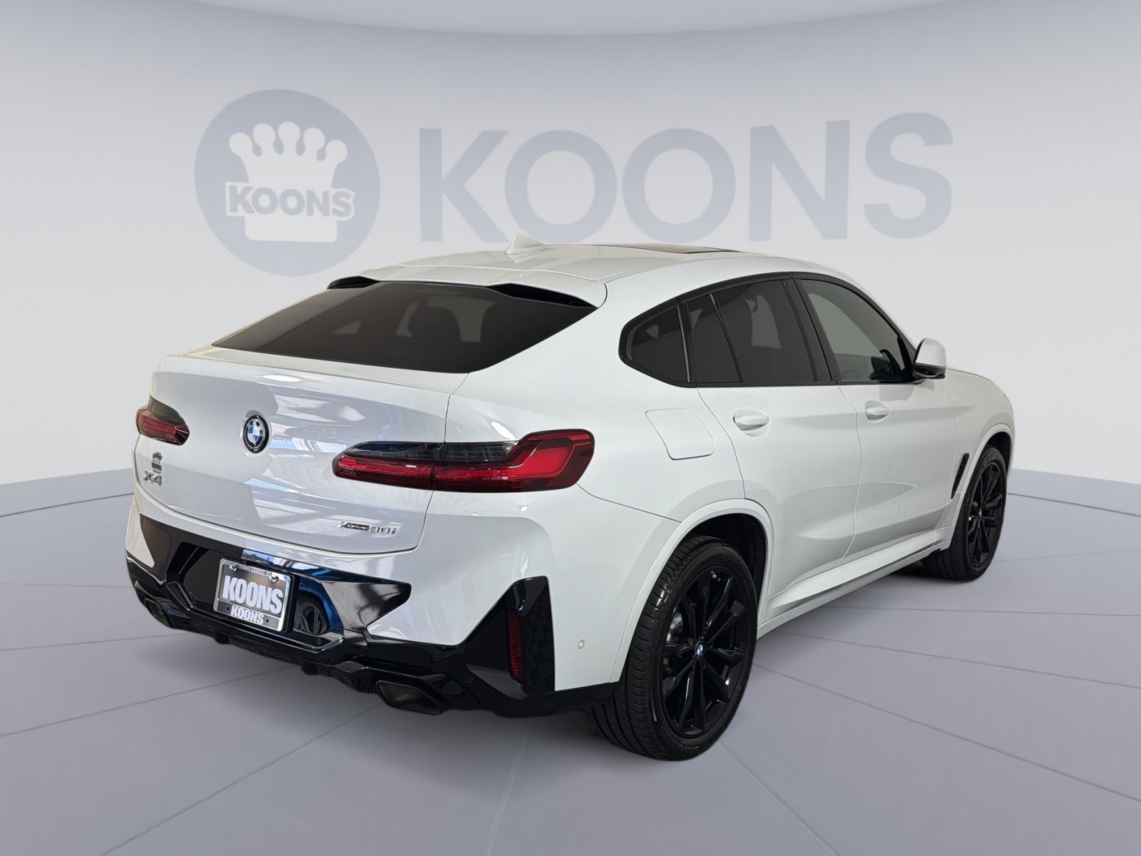 Used 2025 BMW X4 xDrive30i w/ Premium Package image 7