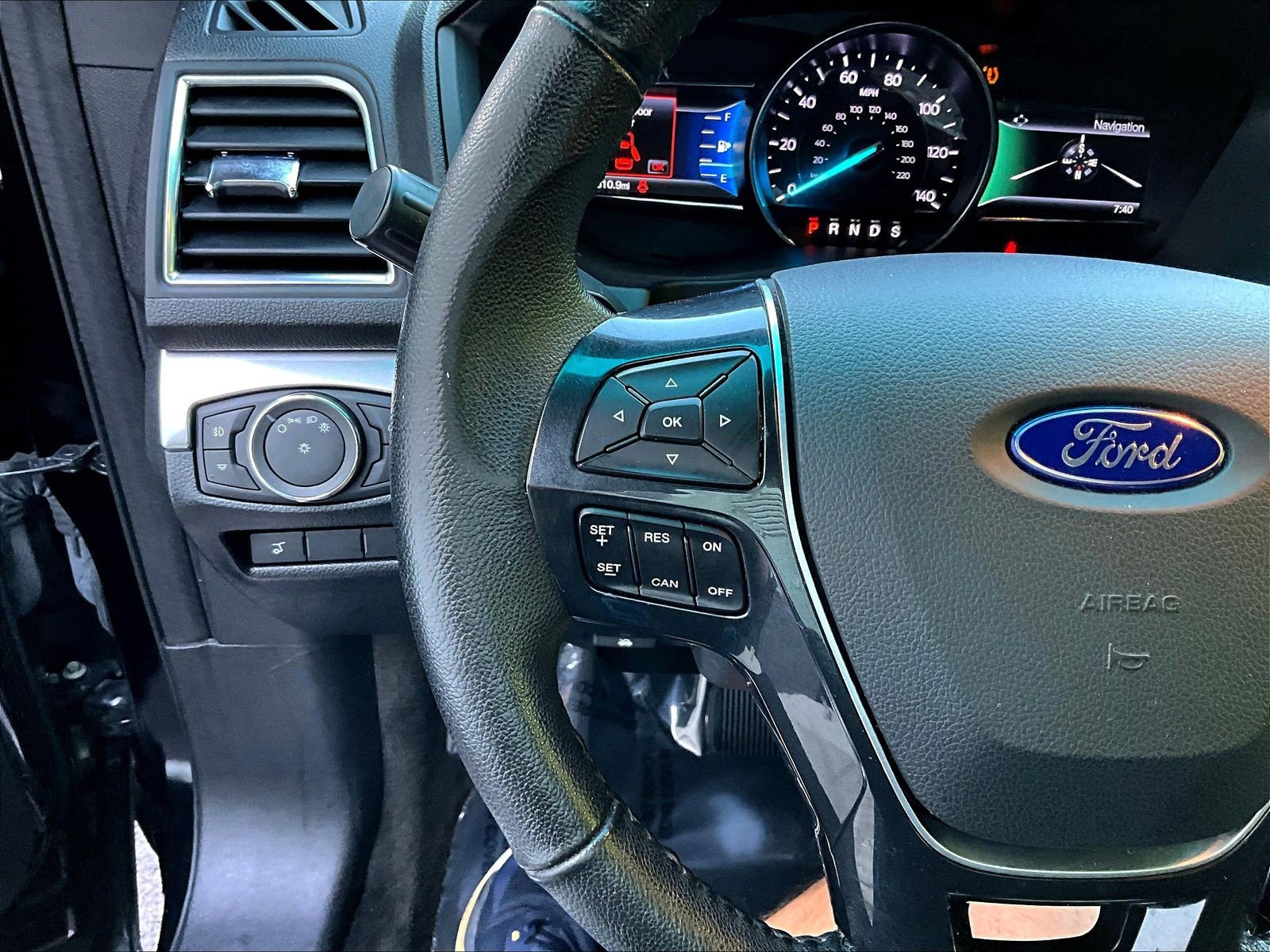 Used 2017 Ford Explorer Limited AWD/4WD image 11
