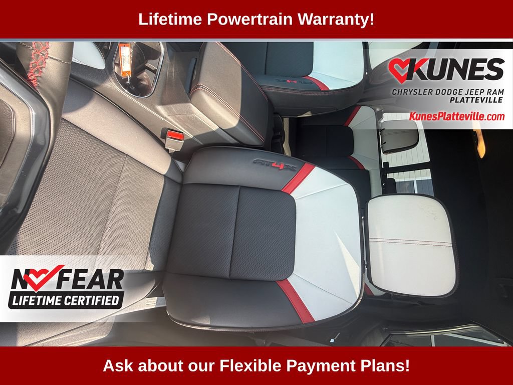 Used 2024 GMC Canyon AT4X AWD/4WD image 23