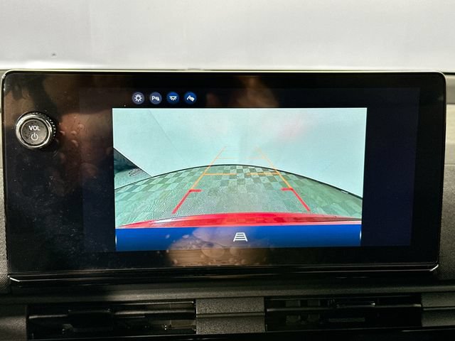 Used 2025 Honda Prologue EX image 12