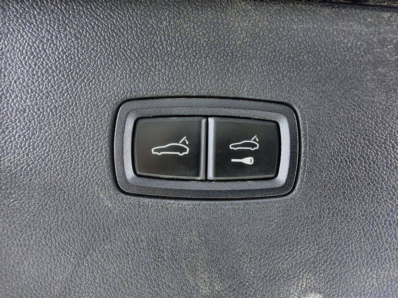 Certified 2023 Porsche Cayenne Platinum Edition AWD/4WD image 23