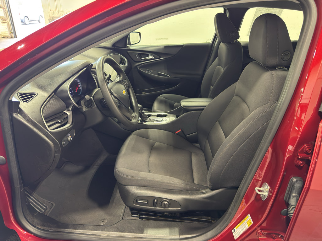 Certified 2023 Chevrolet Malibu LT FWD image 29