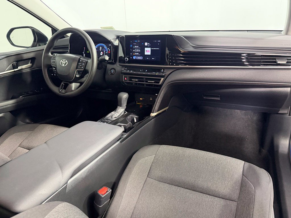 Used 2026 Toyota Camry LE FWD image 19