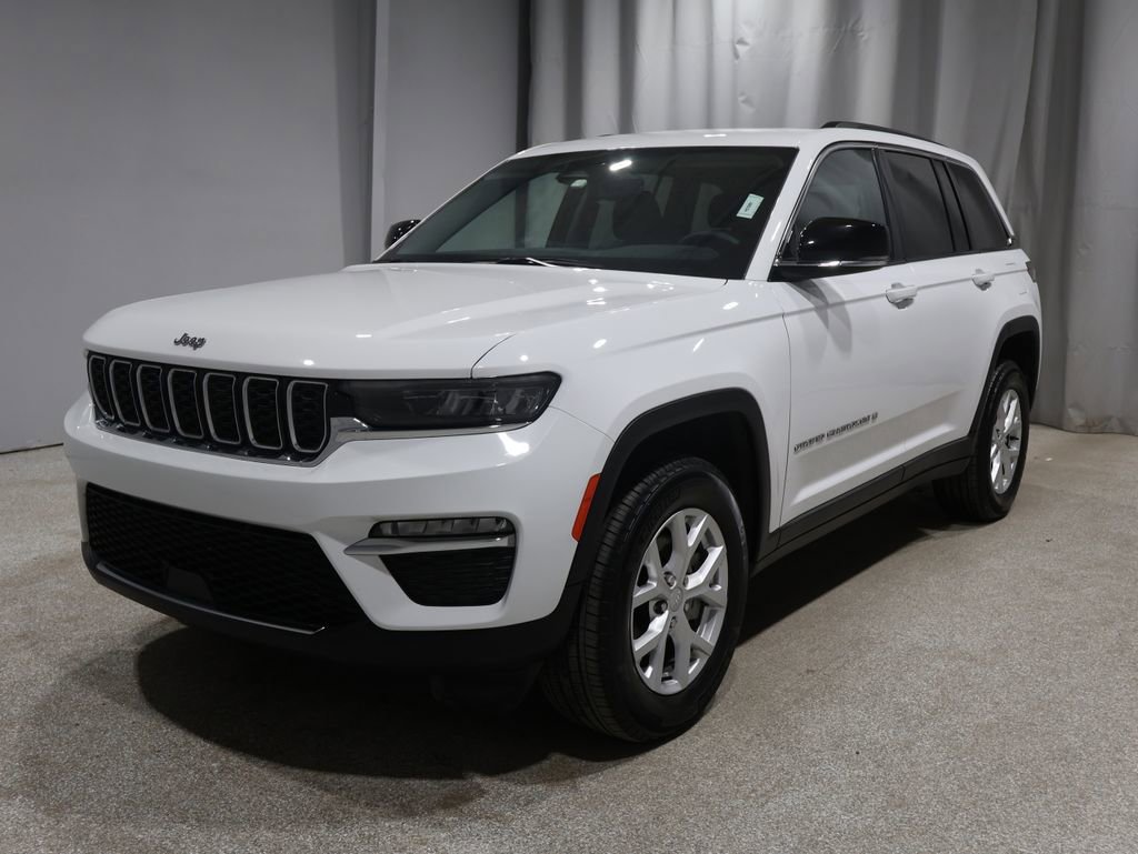 Certified 2023 Jeep Grand Cherokee Limited image 8