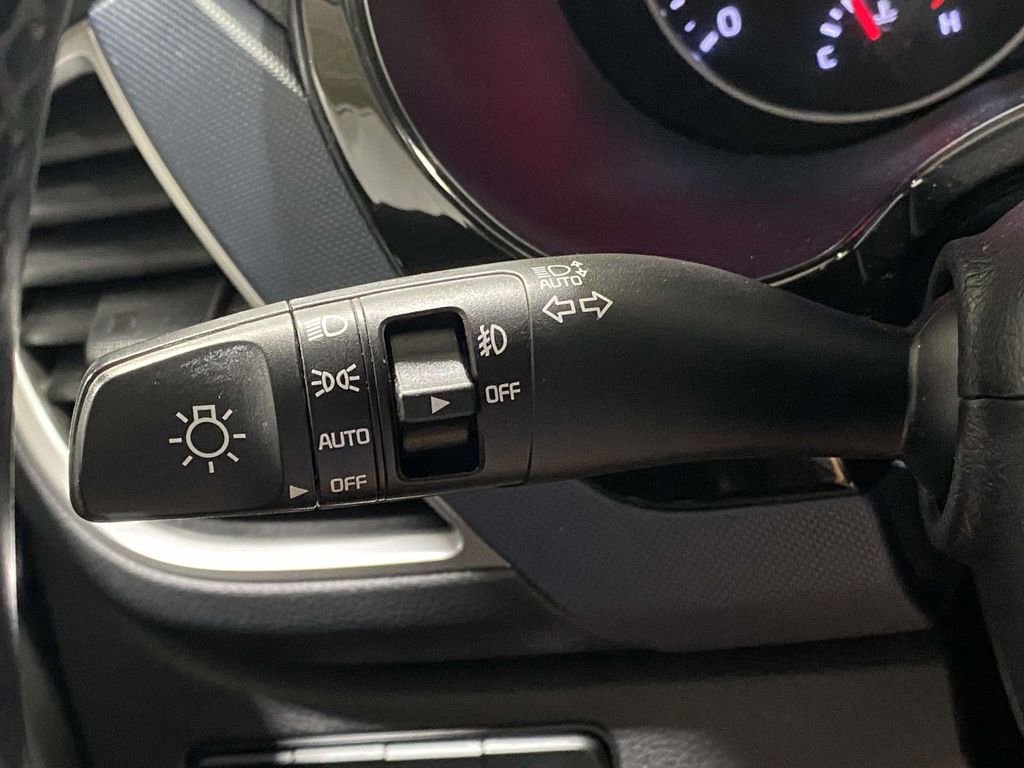 Used 2022 Kia Seltos Nightfall Edition image 23
