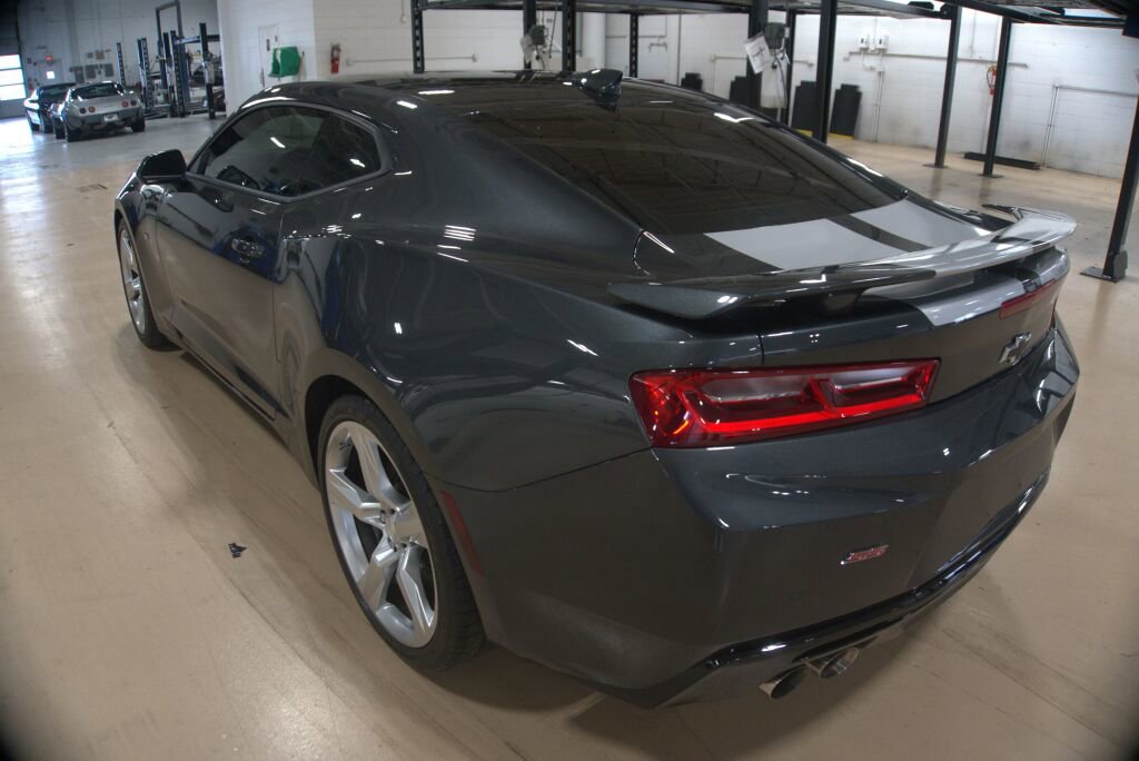 Used 2016 Chevrolet Camaro SS RWD image 3