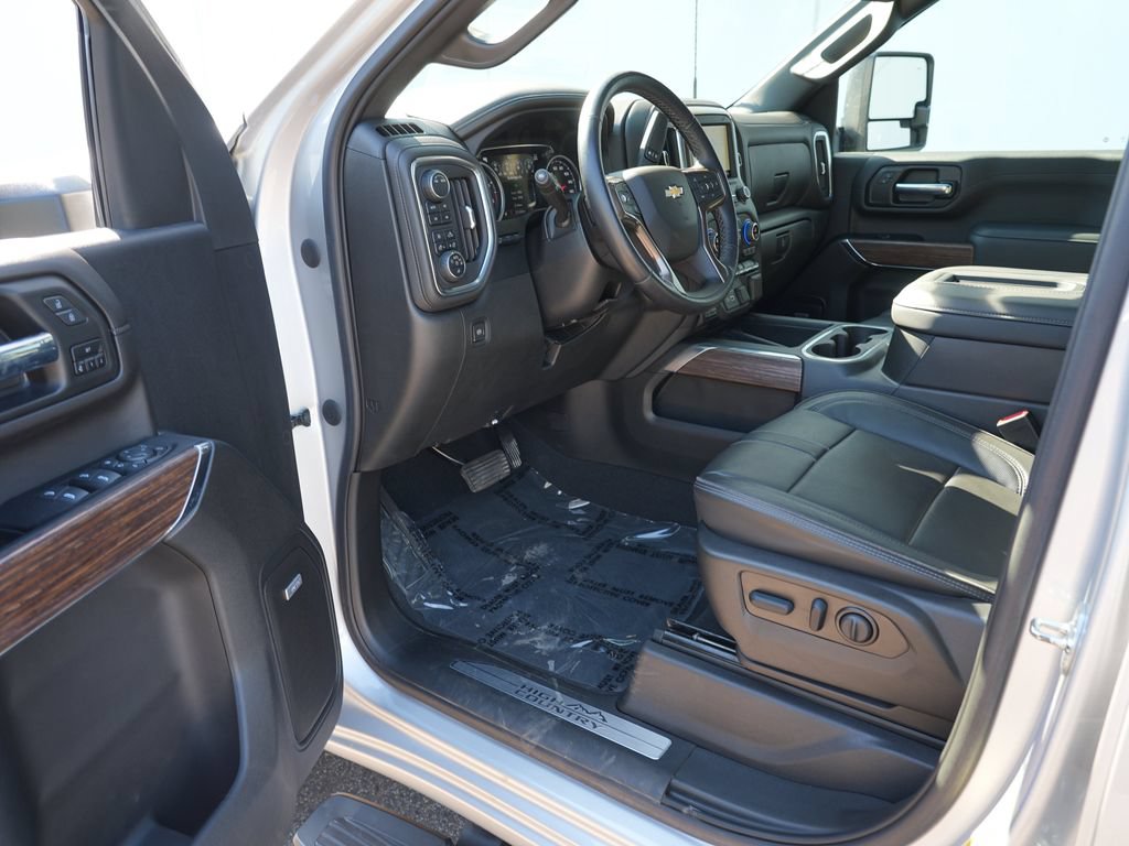 Certified 2022 Chevrolet Silverado 3500 High Country w/ Z71 Off-Road Package AWD/4WD image 13