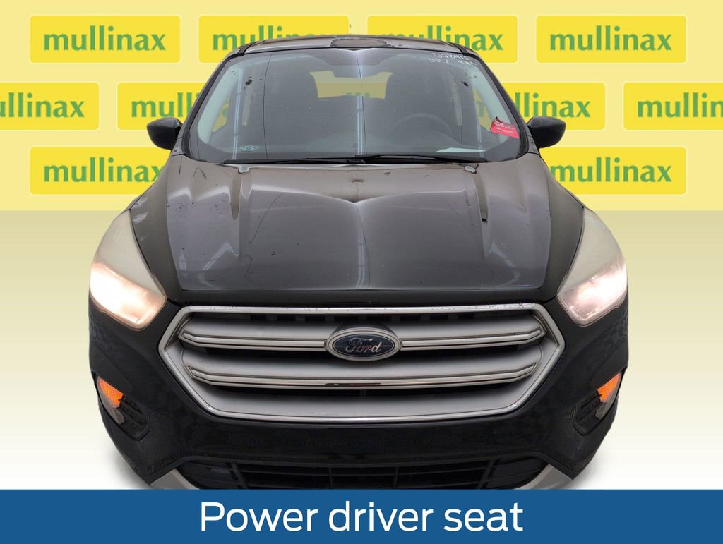 Used 2017 Ford Escape SE FWD image 14