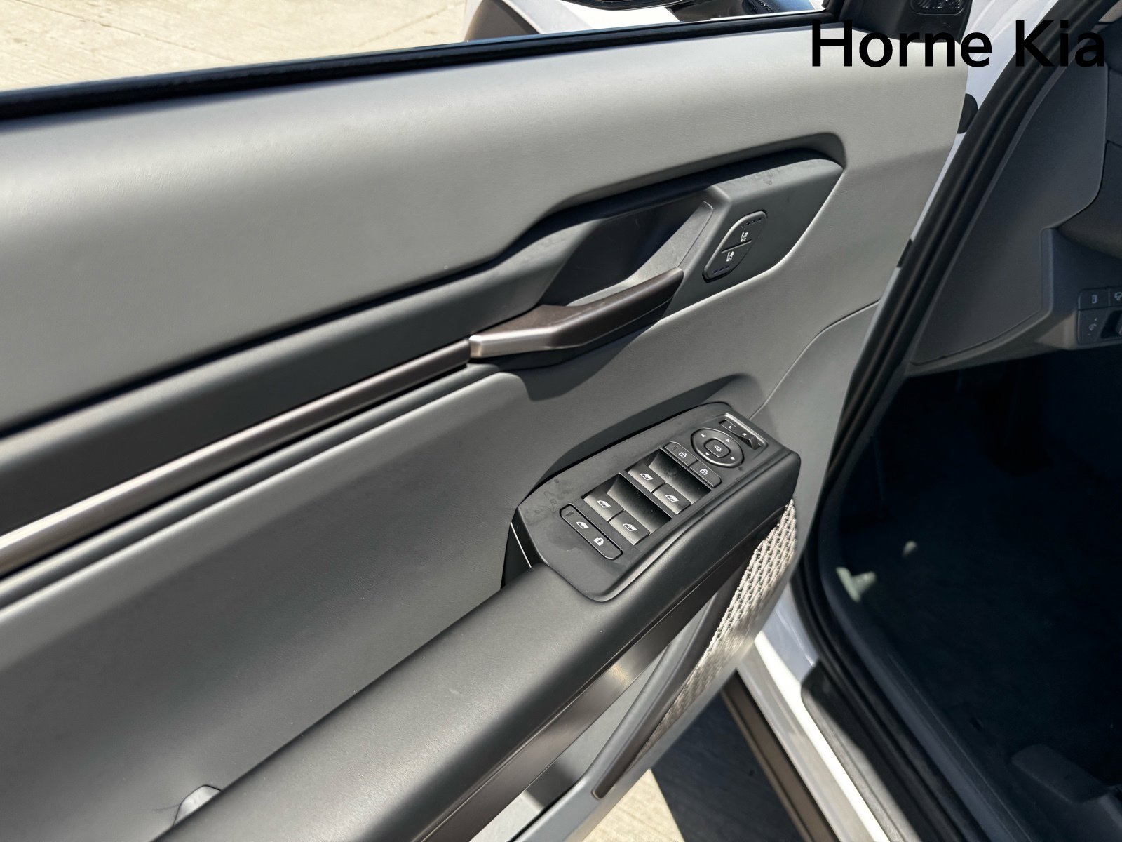 New 2026 Kia EV9 Light image 11