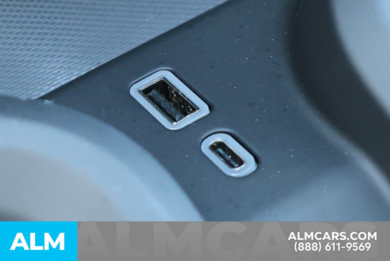 Used 2026 GMC Sierra 2500 AT4 image 35