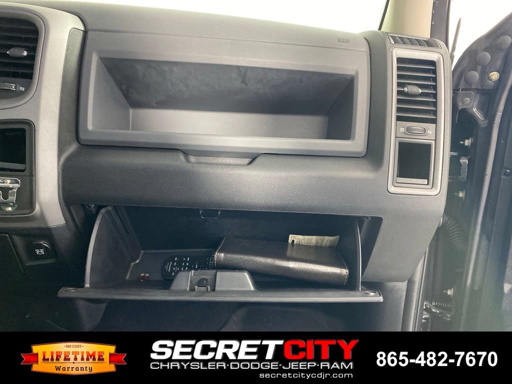 Used 2016 RAM 1500 Express RWD image 29