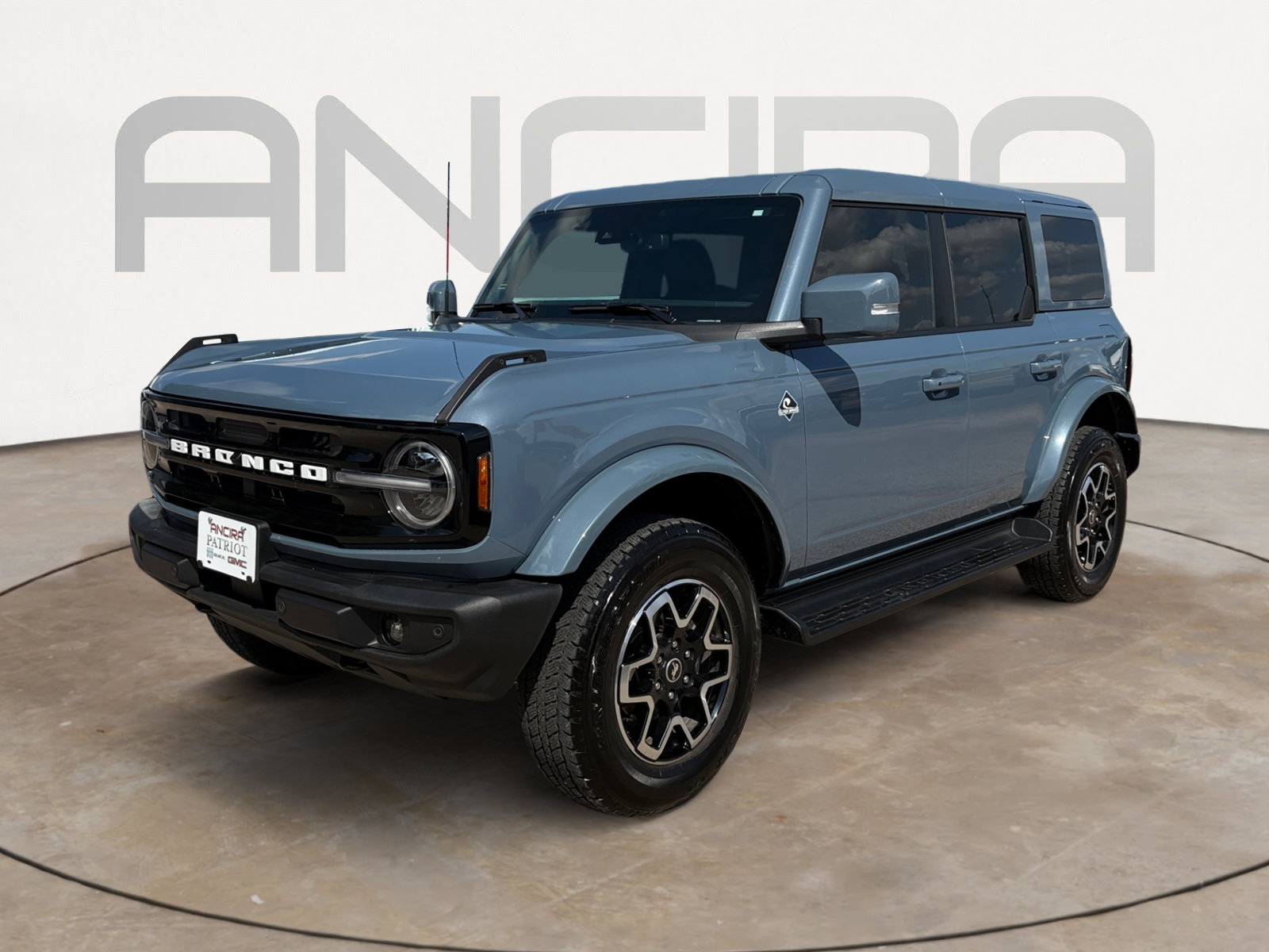 Used 2025 Ford Bronco Outer Banks AWD/4WD image 6