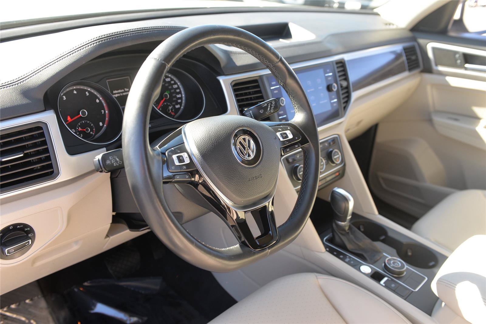 Used 2018 Volkswagen Atlas SE AWD/4WD image 26