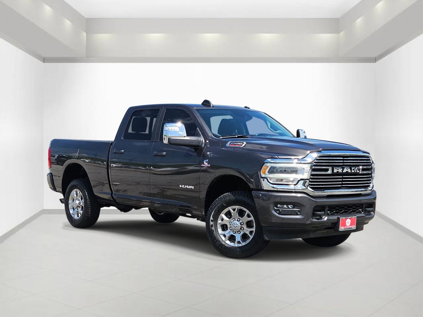 Used 2024 RAM 2500 Laramie w/ Safety Group AWD/4WD image 1