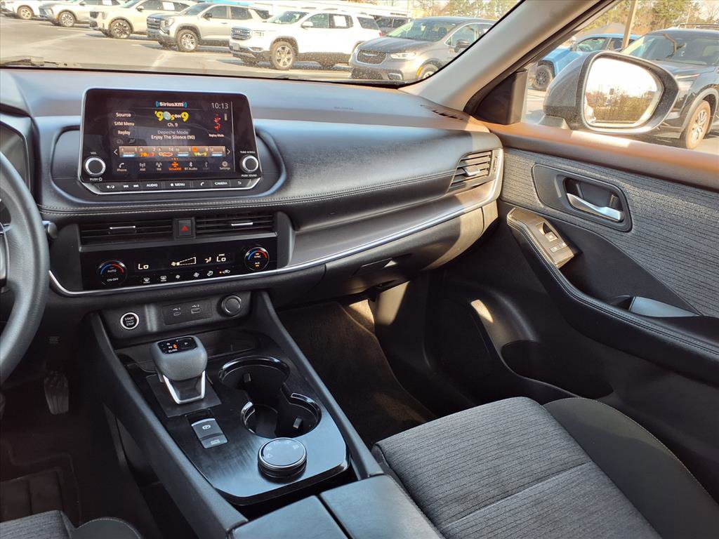 Used 2023 Nissan Rogue SV image 24