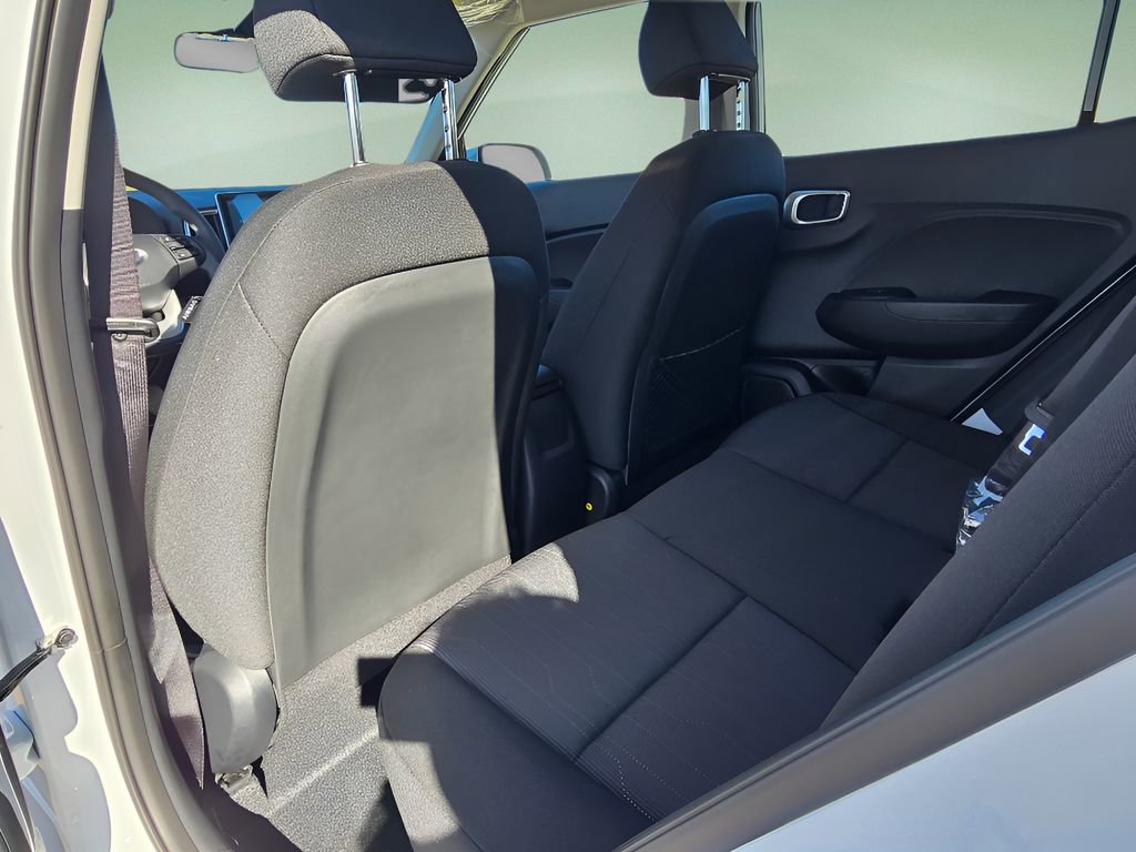 New 2026 Hyundai Venue SE image 14