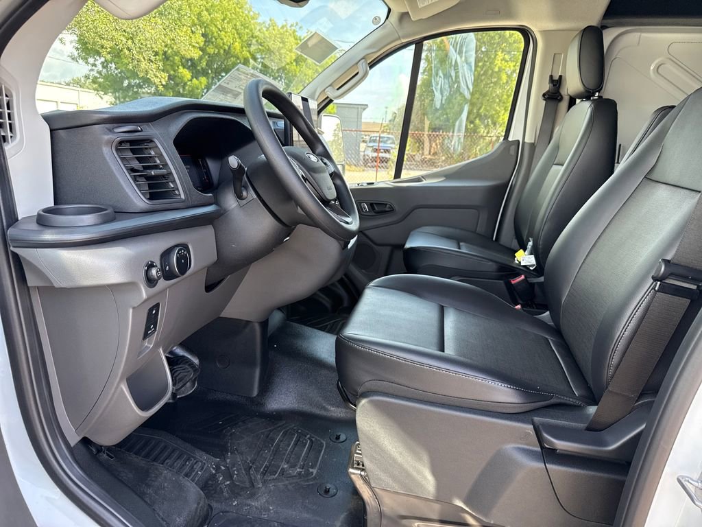 New 2026 Ford Transit 250 Low Roof RWD image 18