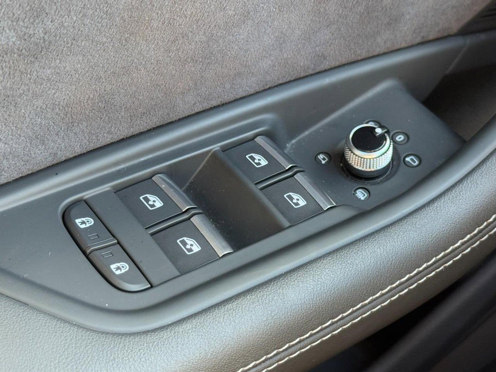 Used 2024 Audi S5 Premium Plus w/ Premium Plus Package image 26