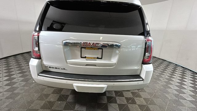 Used 2019 GMC Yukon XL Denali w/ Denali Ultimate Package AWD/4WD image 3