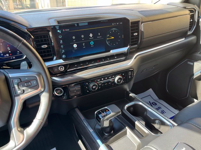 Used 2024 Chevrolet Silverado 1500 LTZ w/ LTZ Convenience Package II AWD/4WD image 26
