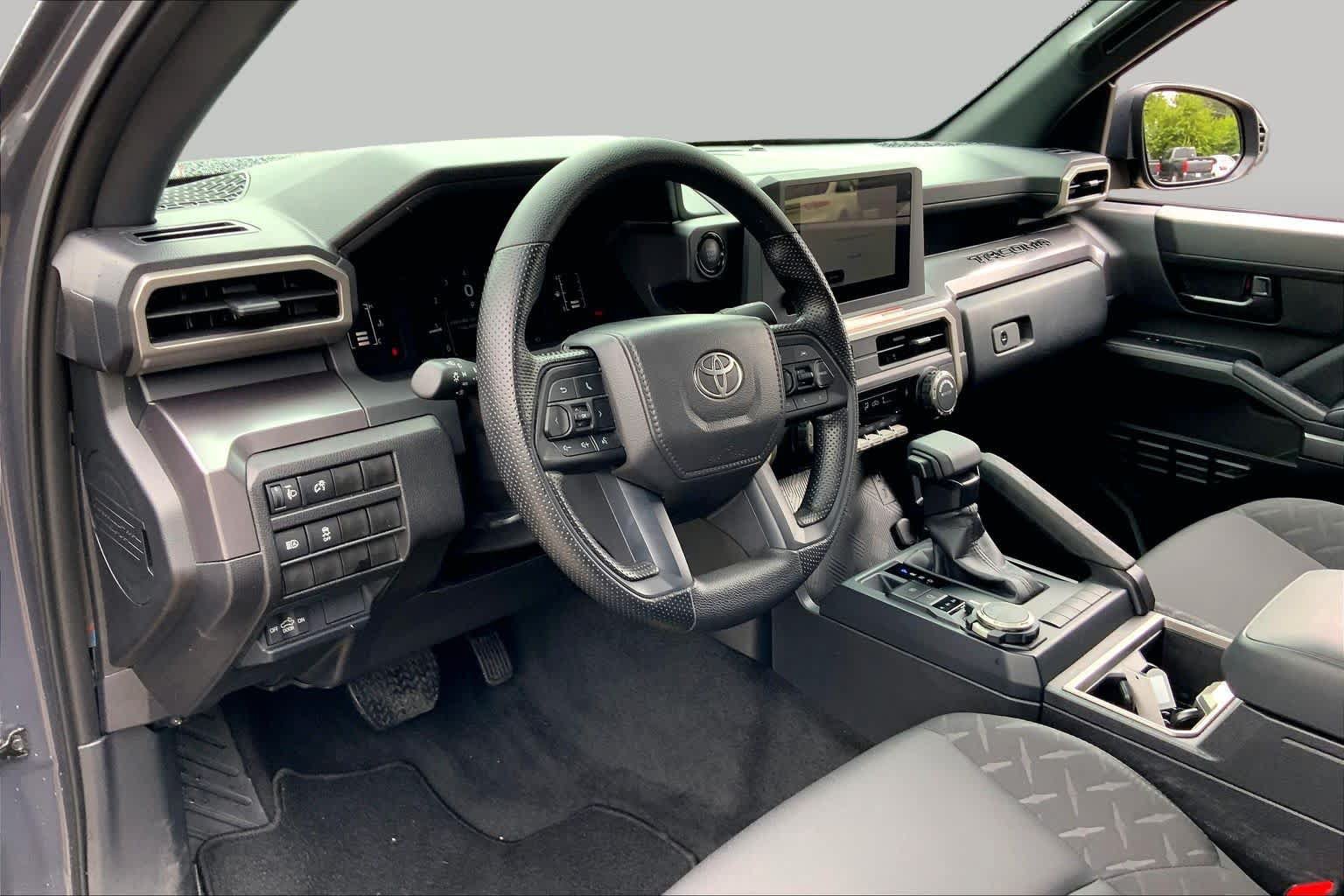 Used 2026 Toyota Tacoma SR5 AWD/4WD image 17