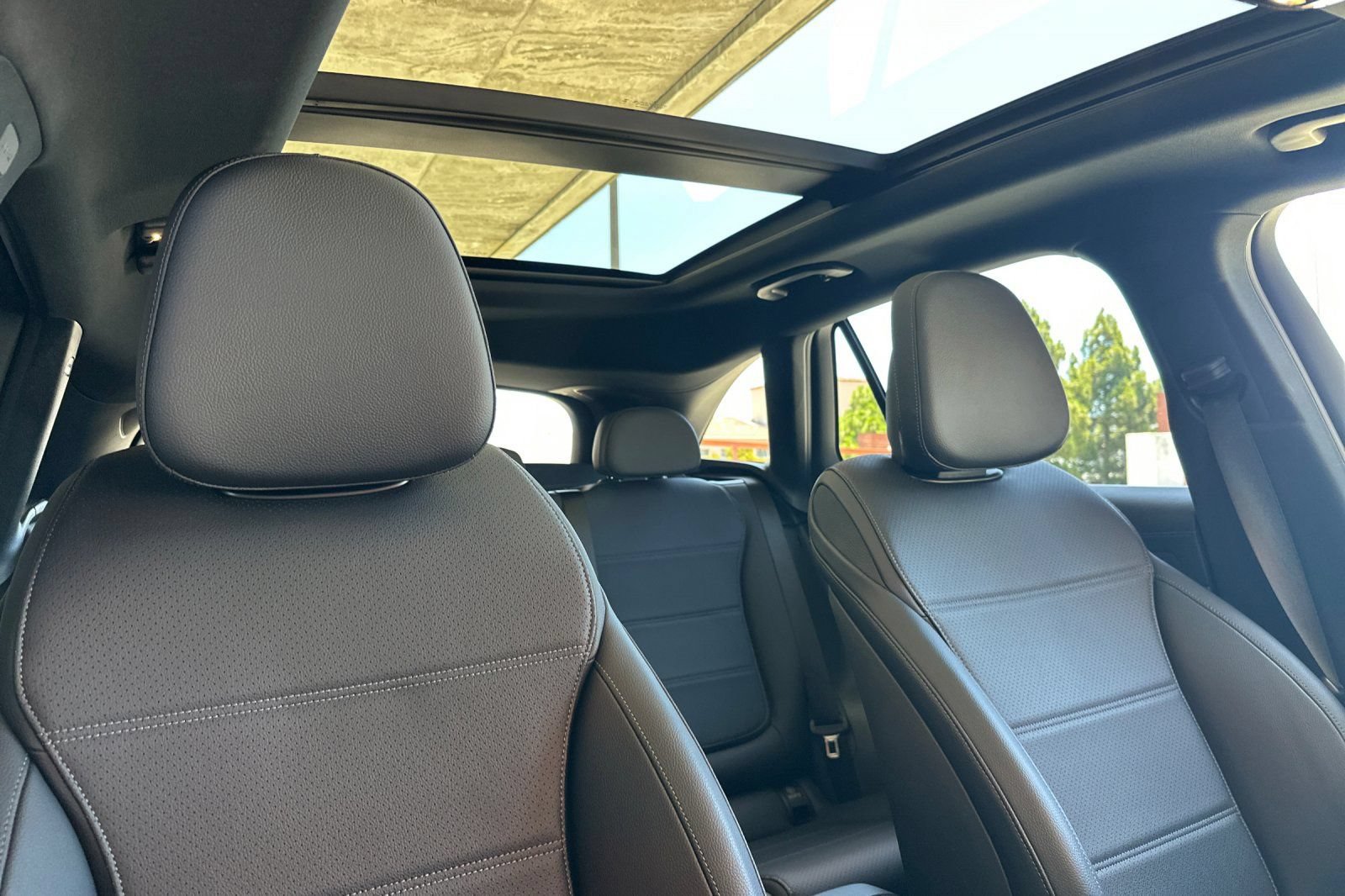 Certified 2024 Mercedes-Benz GLC 300 4MATIC image 23