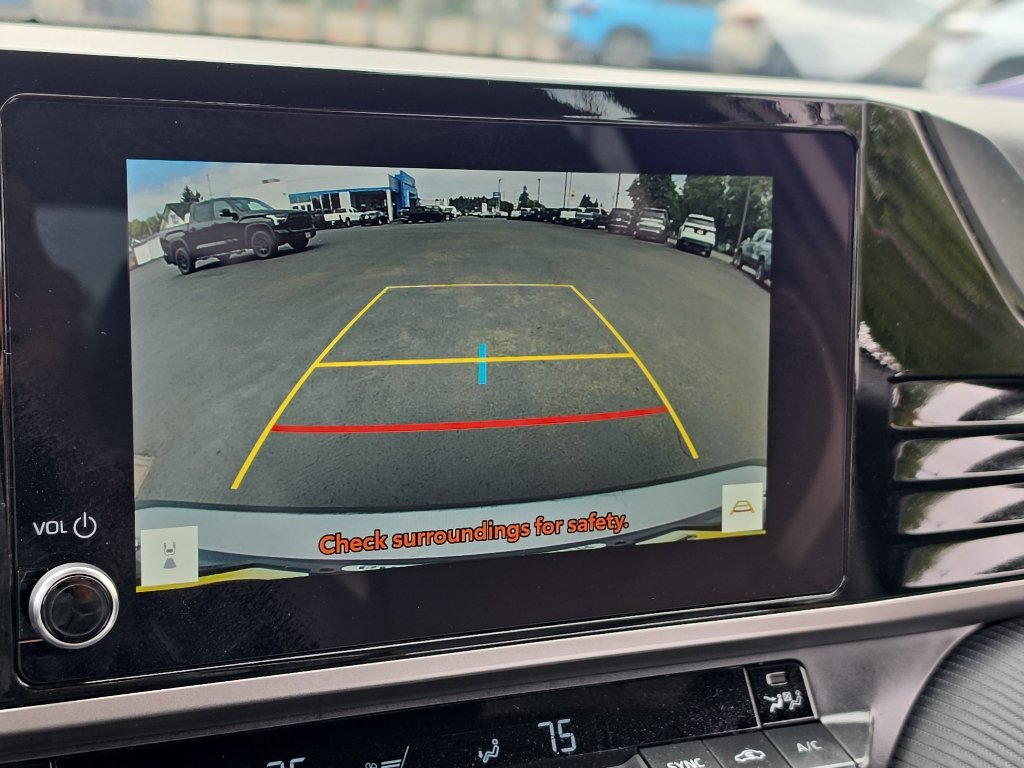 Used 2025 Toyota Camry SE FWD image 28
