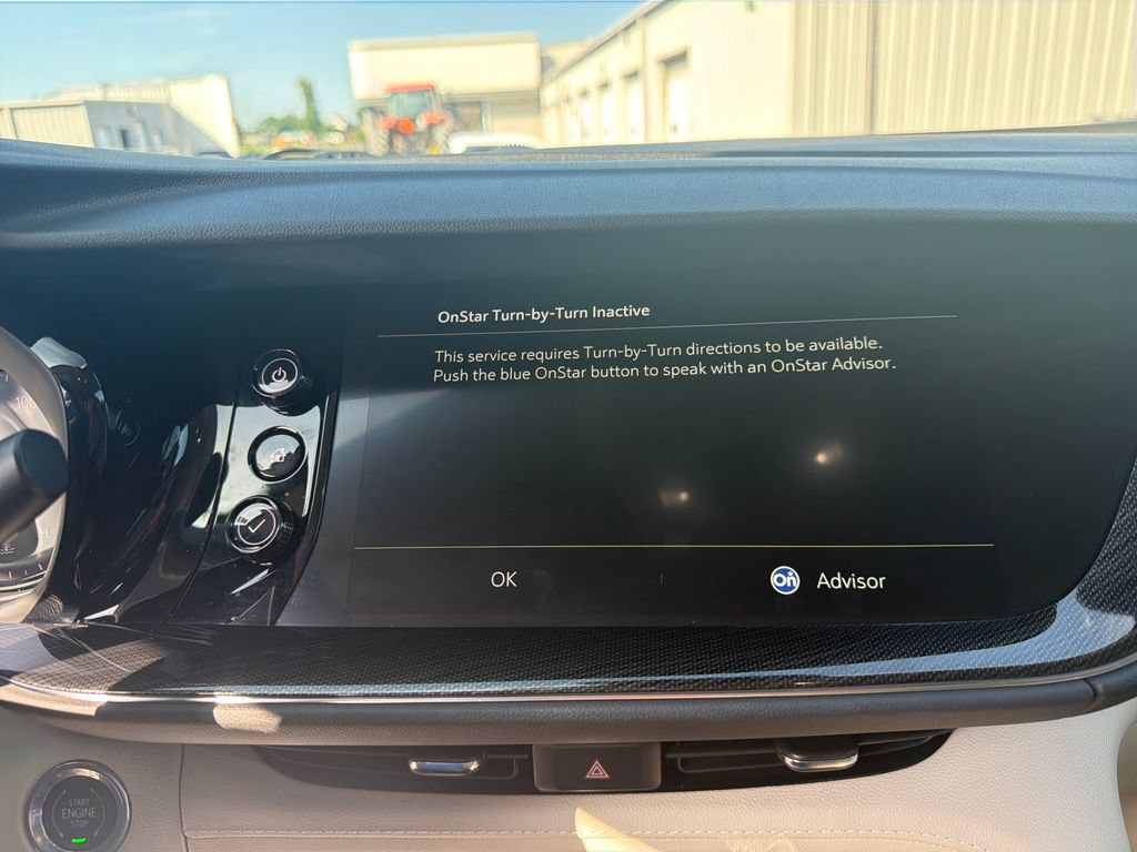 Used 2022 Buick Envision Essence w/ Safety Package FWD image 19