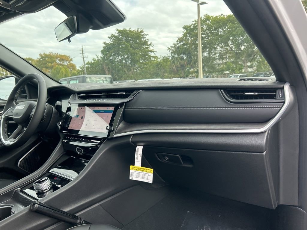 New 2026 Jeep Grand Cherokee Limited image 25