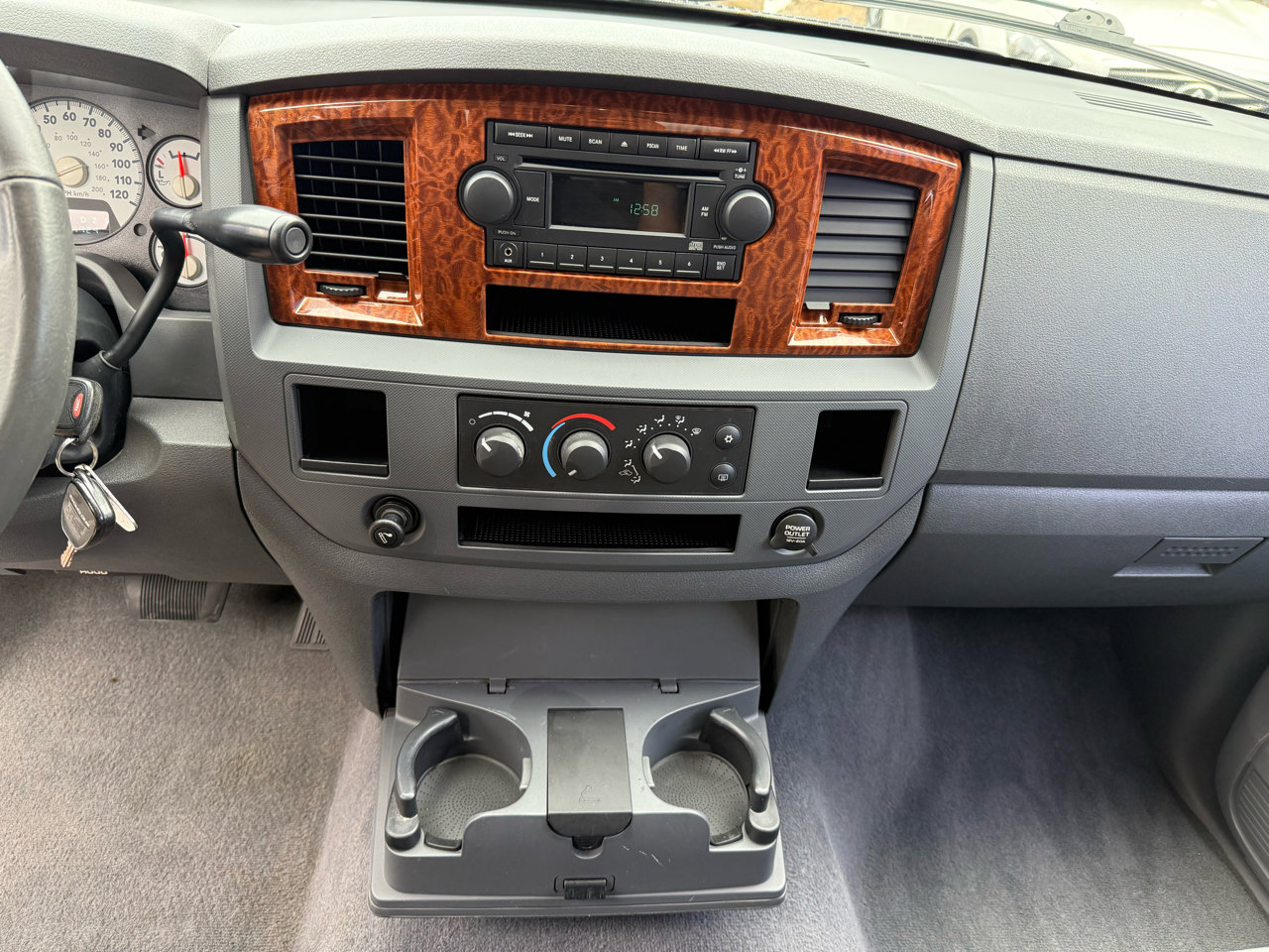Used 2006 Dodge Ram 1500 Truck SLT w/ Quad Cab Big Horn Value Group image 26