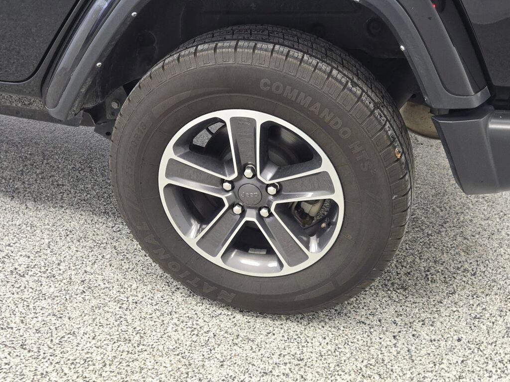 Used 2023 Jeep Wrangler Sahara image 15