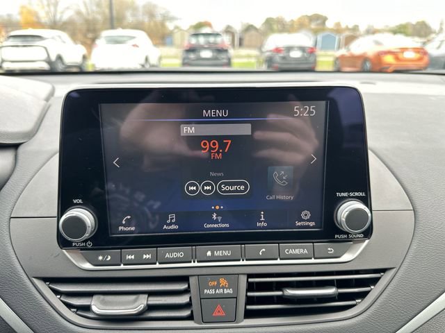 New 2025 Nissan Altima 2.5 S image 16