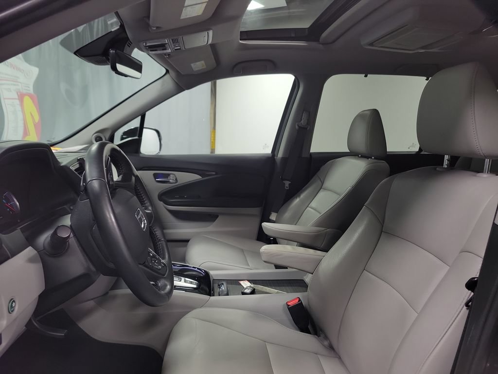 Used 2019 Honda Pilot Touring image 15
