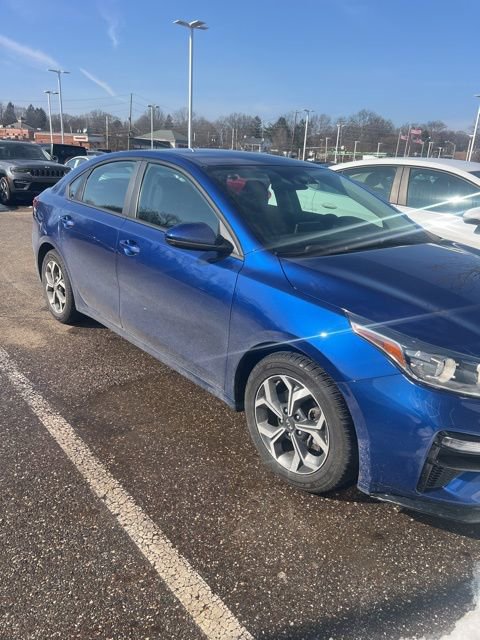 Used 2021 Kia Forte LXS image 2
