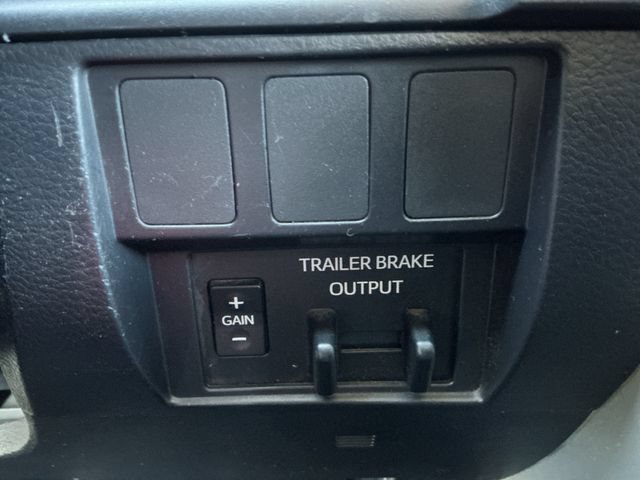 Used 2020 Toyota Tundra SR5 AWD/4WD image 28