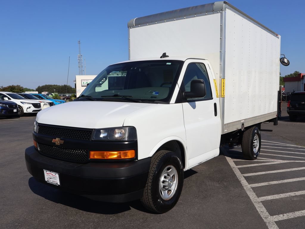 Used 2021 Chevrolet Express 3500 RWD image 3