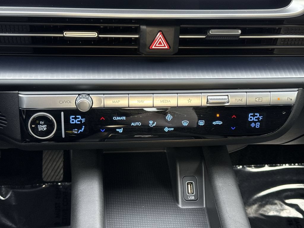 Used 2024 Hyundai Ioniq 6 SE RWD image 16