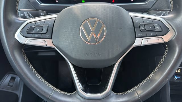 Used 2024 Volkswagen Tiguan SE AWD/4WD image 17