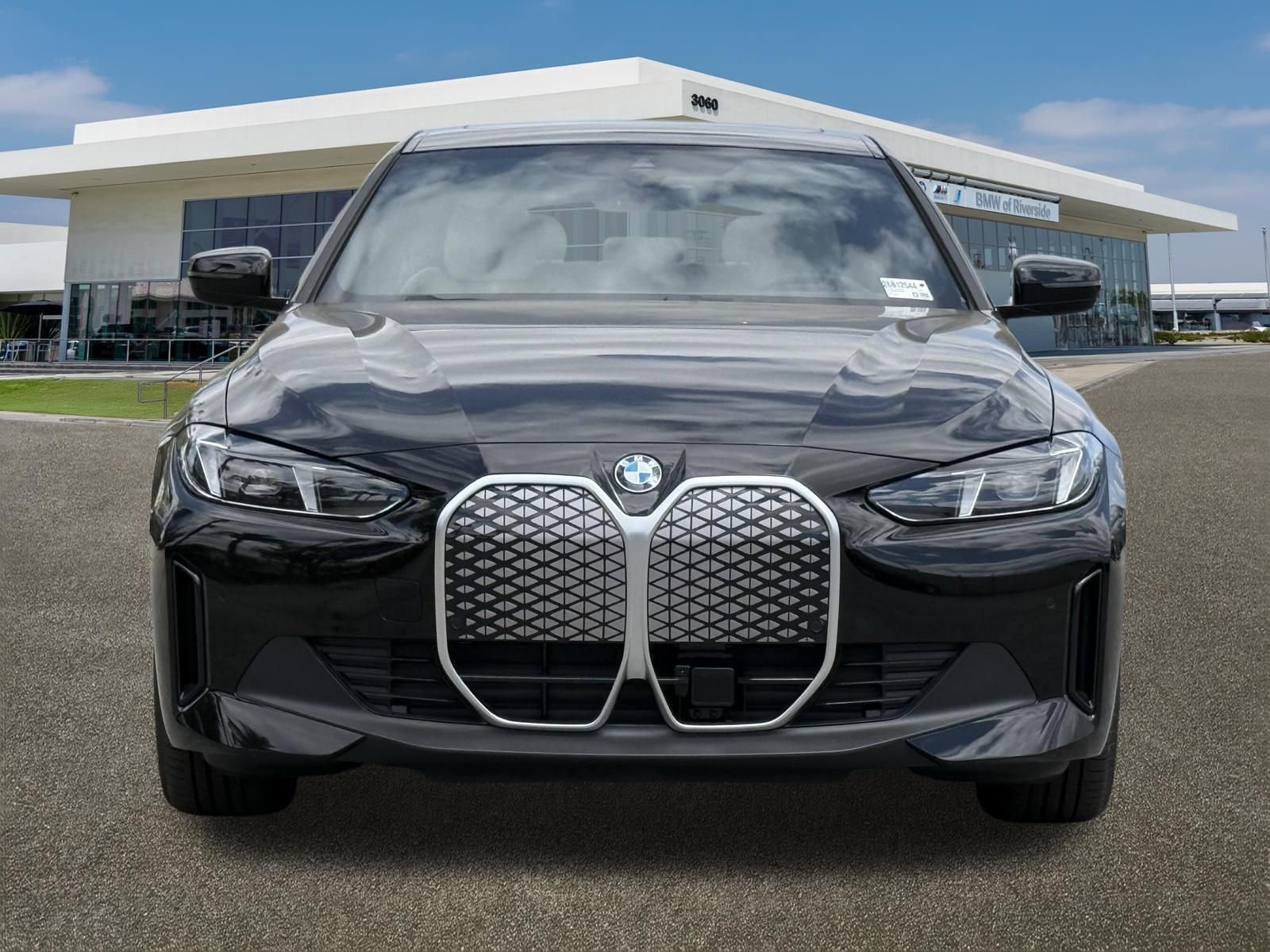 New 2026 BMW i4 eDrive40 w/ Driving Assistance Package RWD image 3