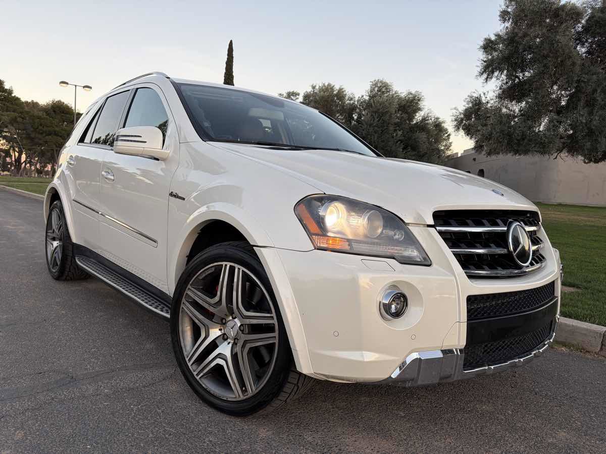 Used 2011 Mercedes-Benz ML 63 AMG 4MATIC image 17